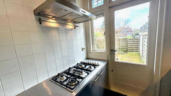Medium property photo - Van der Aastraat, 2597 SK Den Haag